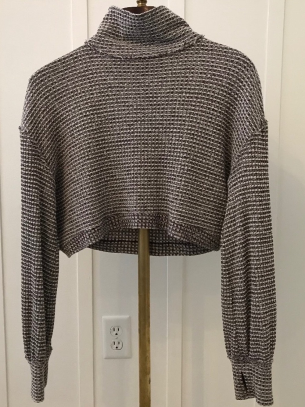 FREE PEOPLE WE THE FREE BK WAFFLE KNIT CROPPED TURTLENECK SWEATER SMALL